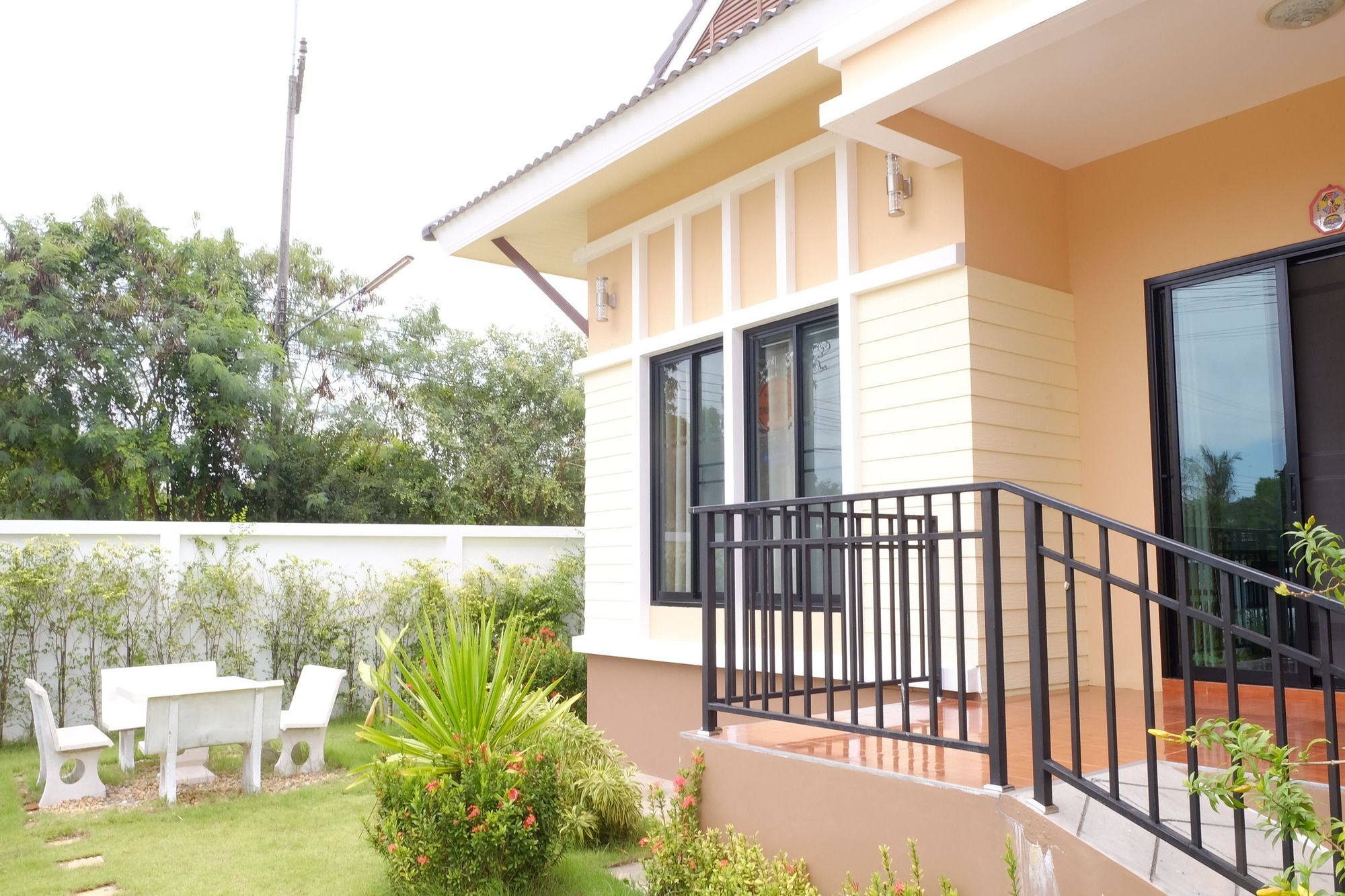 Ban Sumalai Hotel Rayong Eksteriør billede